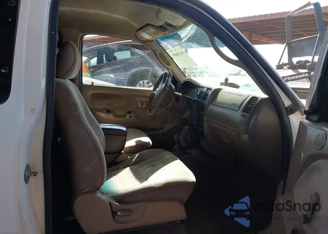 2004 Toyota Tacoma z USA, uszkodzony, nr VIN 5TEWM72NX4Z326958